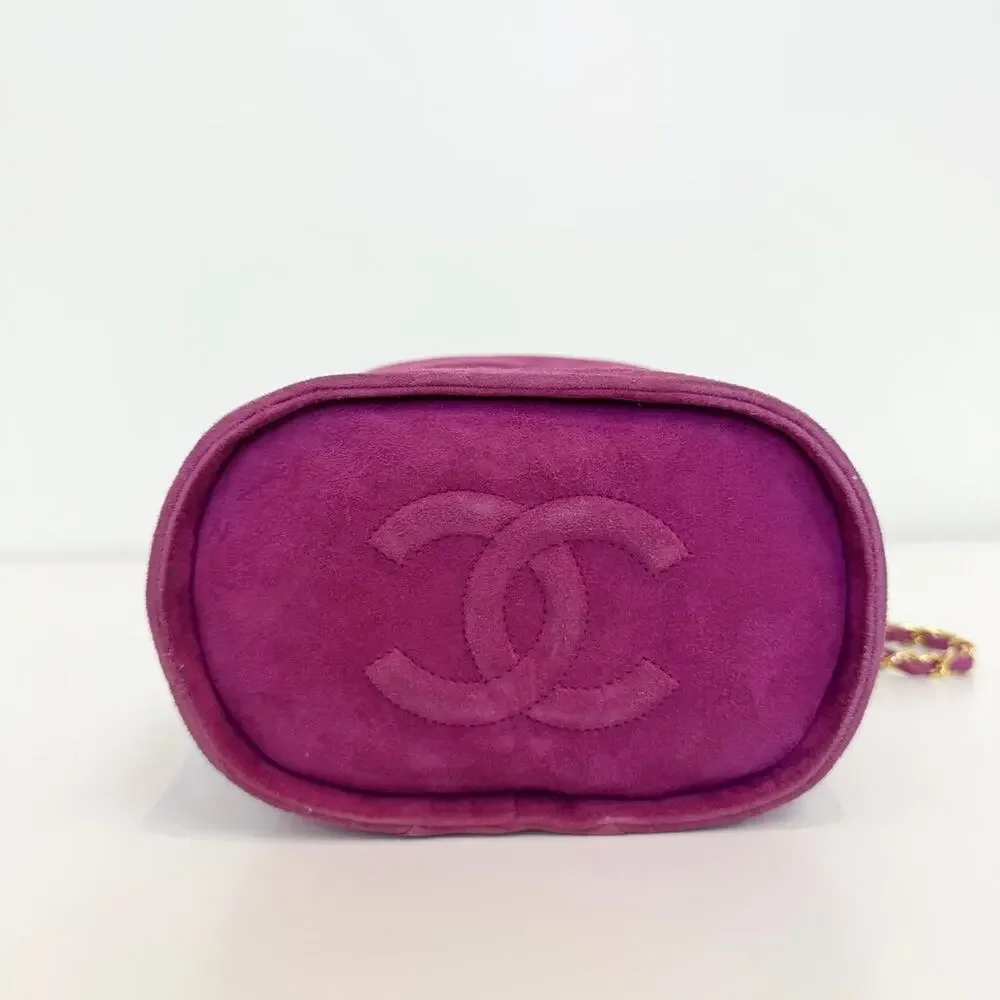 CHANEL Purple Vintage Tassel Chain Vanity Case Shoulder Bag Gold Logo Quilted